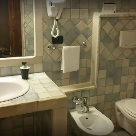 Unahotels Regina Bari Hotel