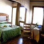 Regina Bari Hotel