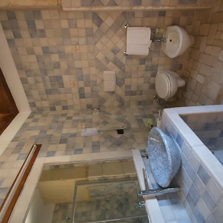 Regina Bari טורה א מארה