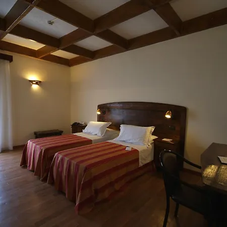Hotel Regina Bari