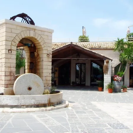 Regina Bari Szálloda Torre a Mare